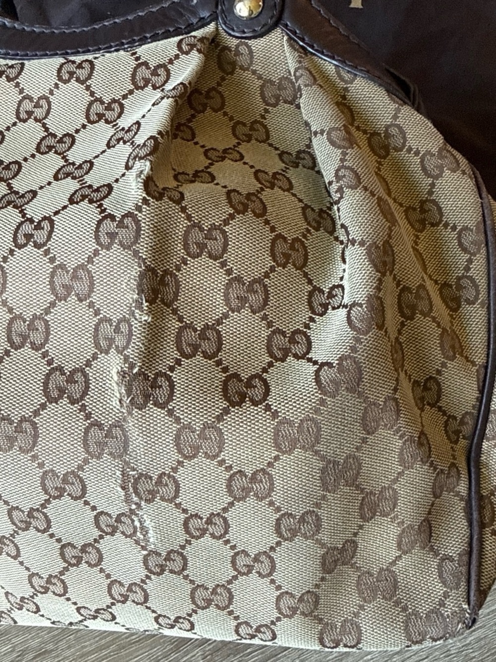 Gucci Beige GG Canvas Tote with Brown Leather Handles - Picture 3 of 8